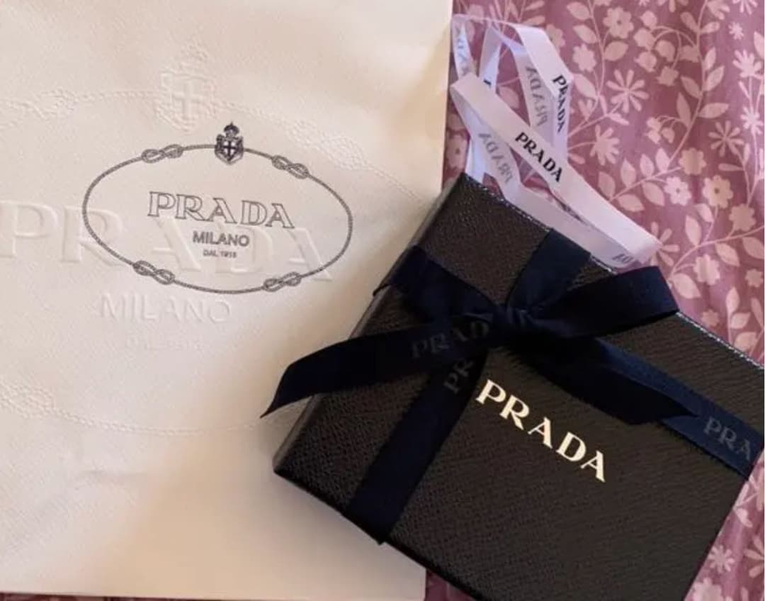 PRADA 新品未使用！！値下げ中