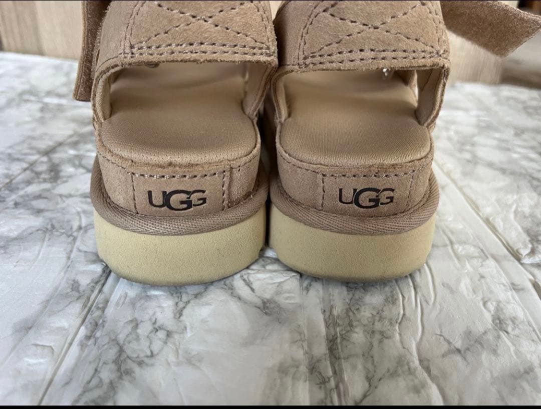 UGG ストラップサンダル 22cm ベージュ