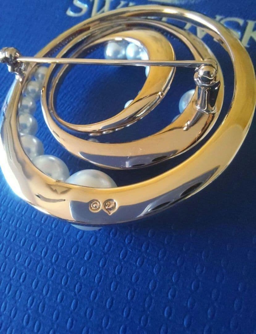 SWAROVSKI Fundamental パール ブローチ スワロフスキー