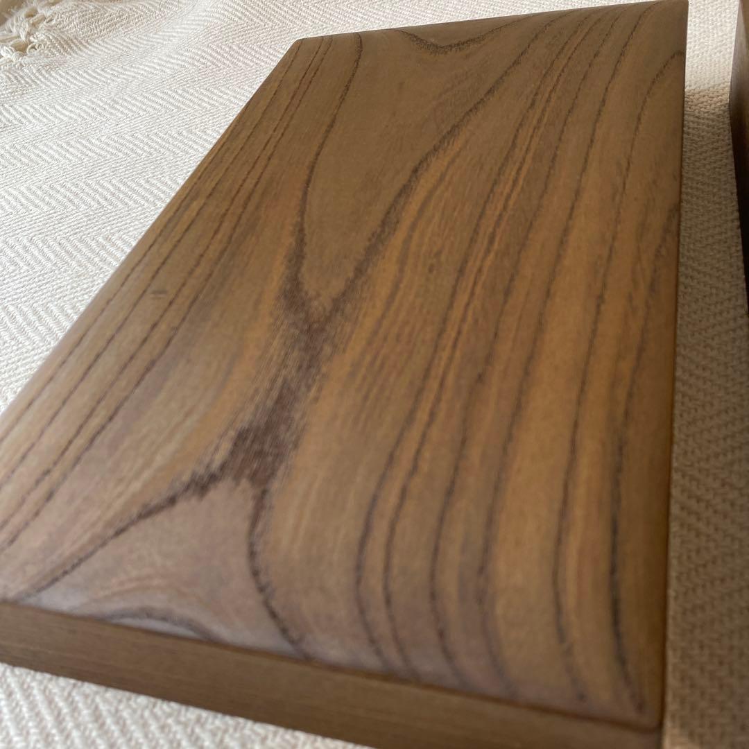 ①千年の神代銘木箱 発掘古代木 数珠 念珠箱 トンボ玉用宝箱 天然木の箱