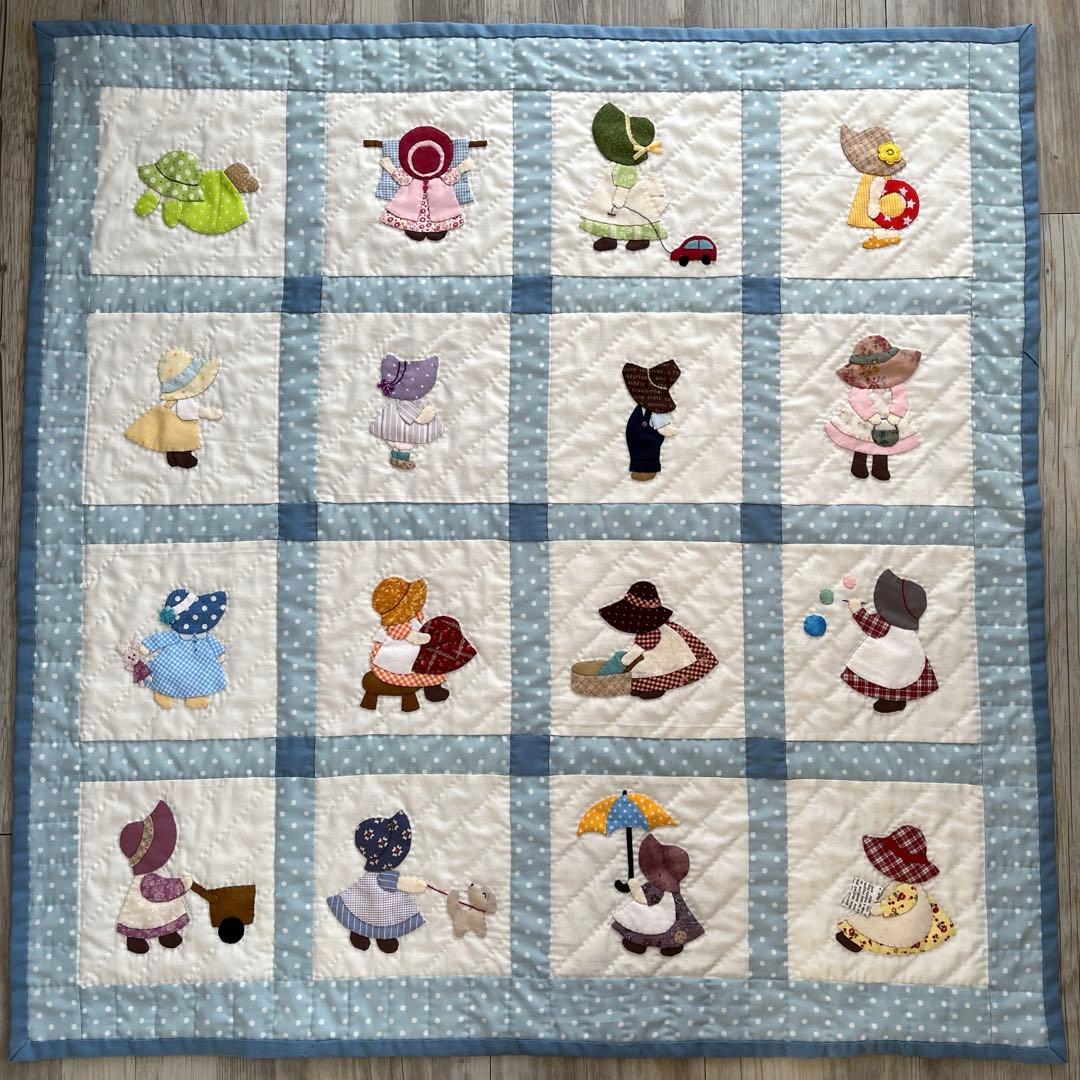 パッチワークタペストリー　スーちゃんビリー君のキルト