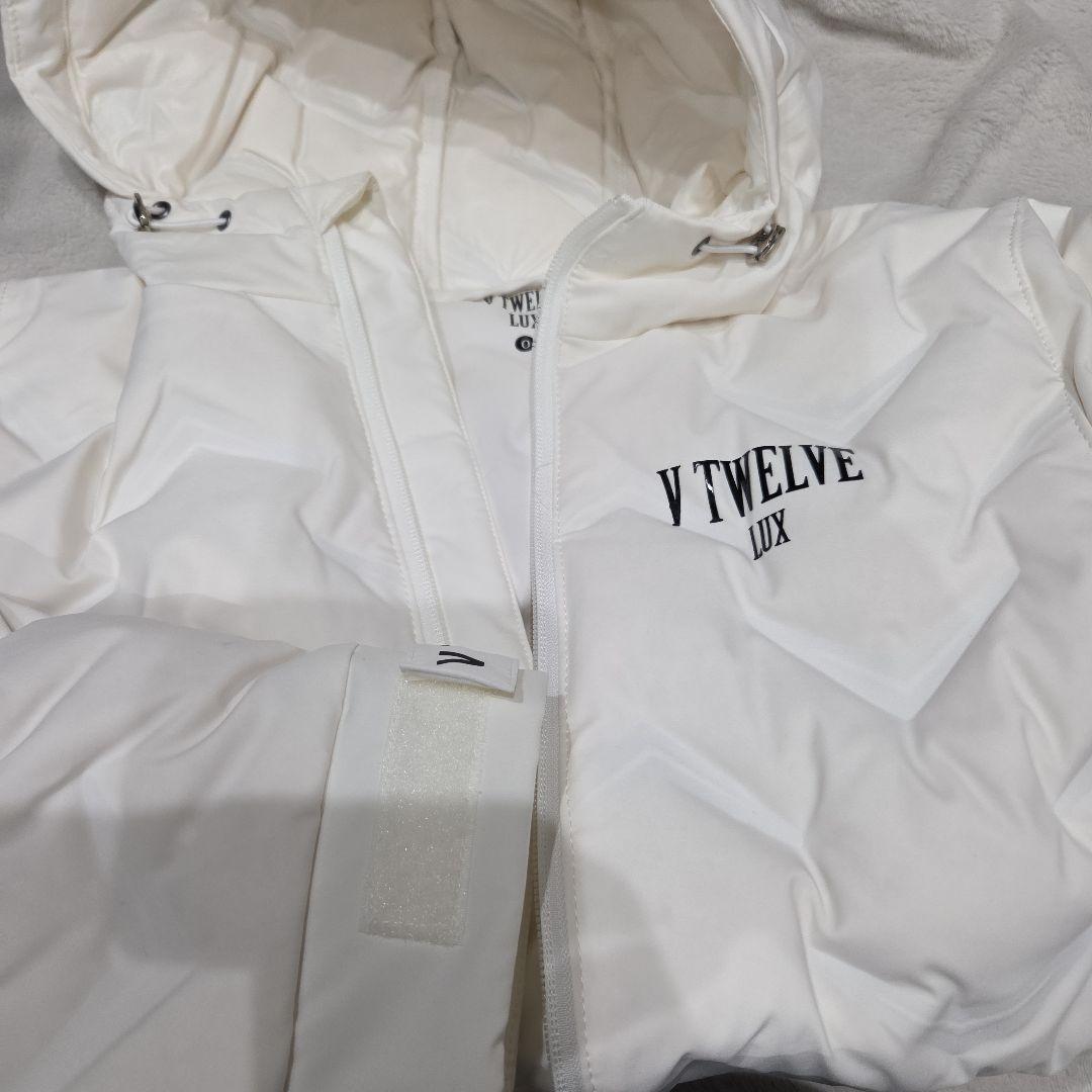 Twelve Lux フード付きダウンジャケット ホワイト