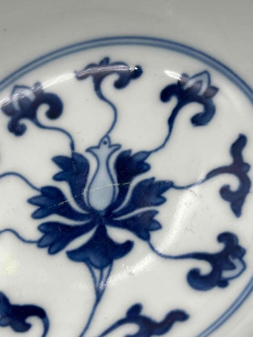 清康熙時代 【大清康熙年製】在銘 染付 青花纏枝花卉文碗　梔子花 (E-53)