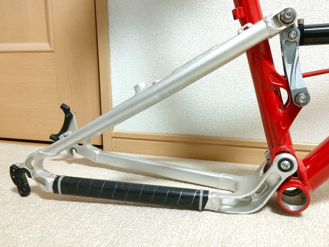 レア物 MOUNTAIN CYCLE Zen ROCKSHOX SID付フレーム