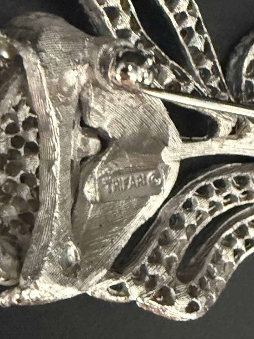 lotuscloud 2539⭐️TRIFARI トリファリ ブローチ ビンテージ