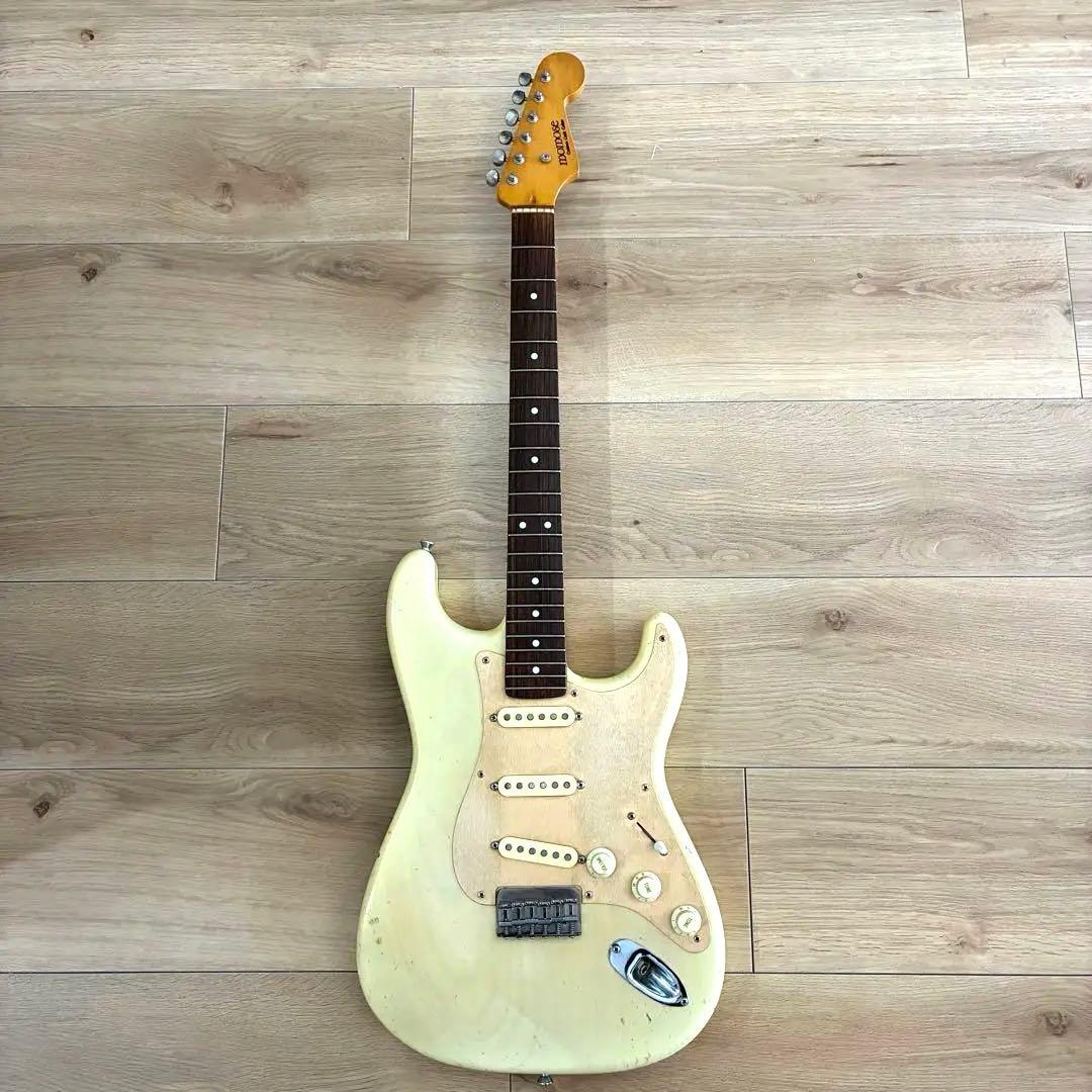 MOMOSE VST-DX カスタムオーダー ストラトキャスター 旧ロゴ