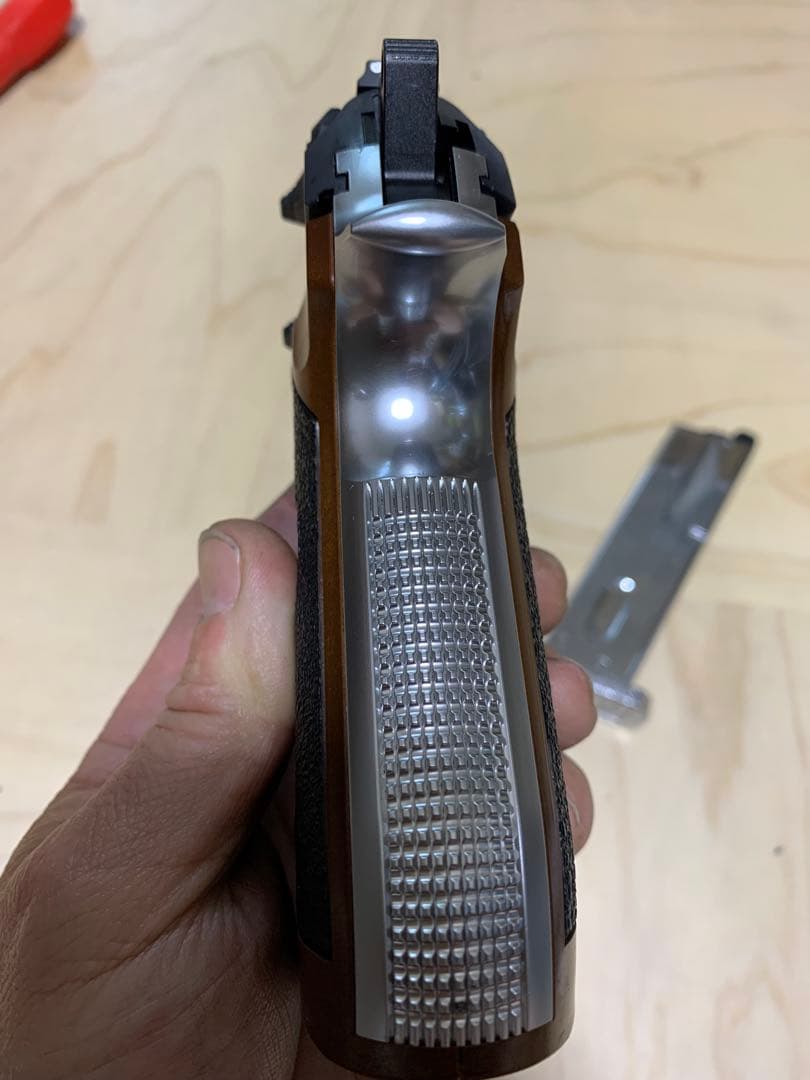 美品　東京マルイサムライエッジ　M9A1ガスブローバック 本体とマガジンのみ