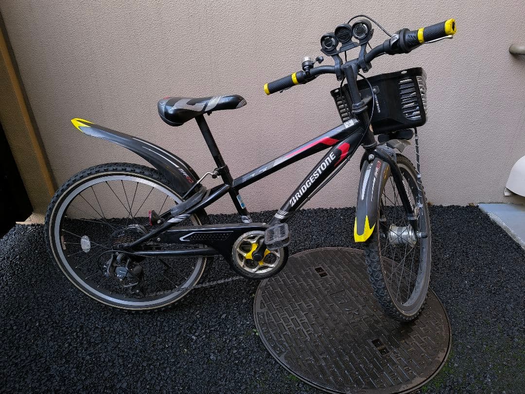 BRIDGESTONE クロスファイヤー Jr 22インチ