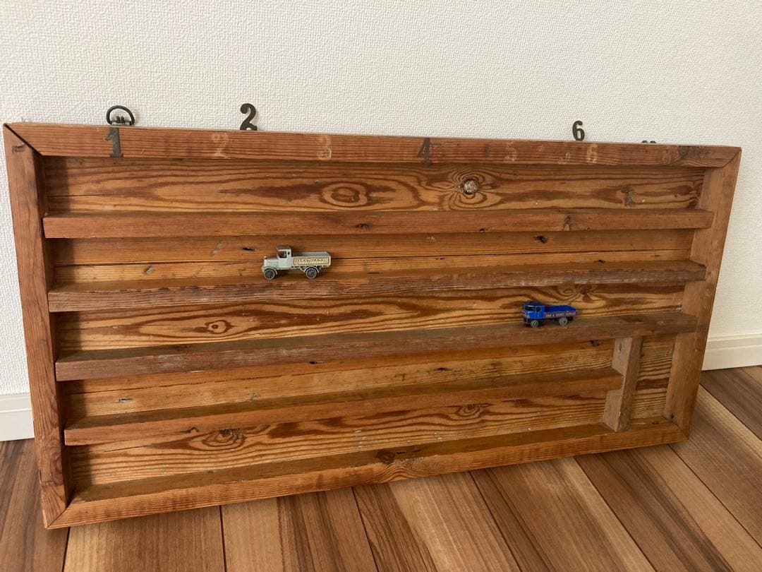 アンティークパインシェルフ