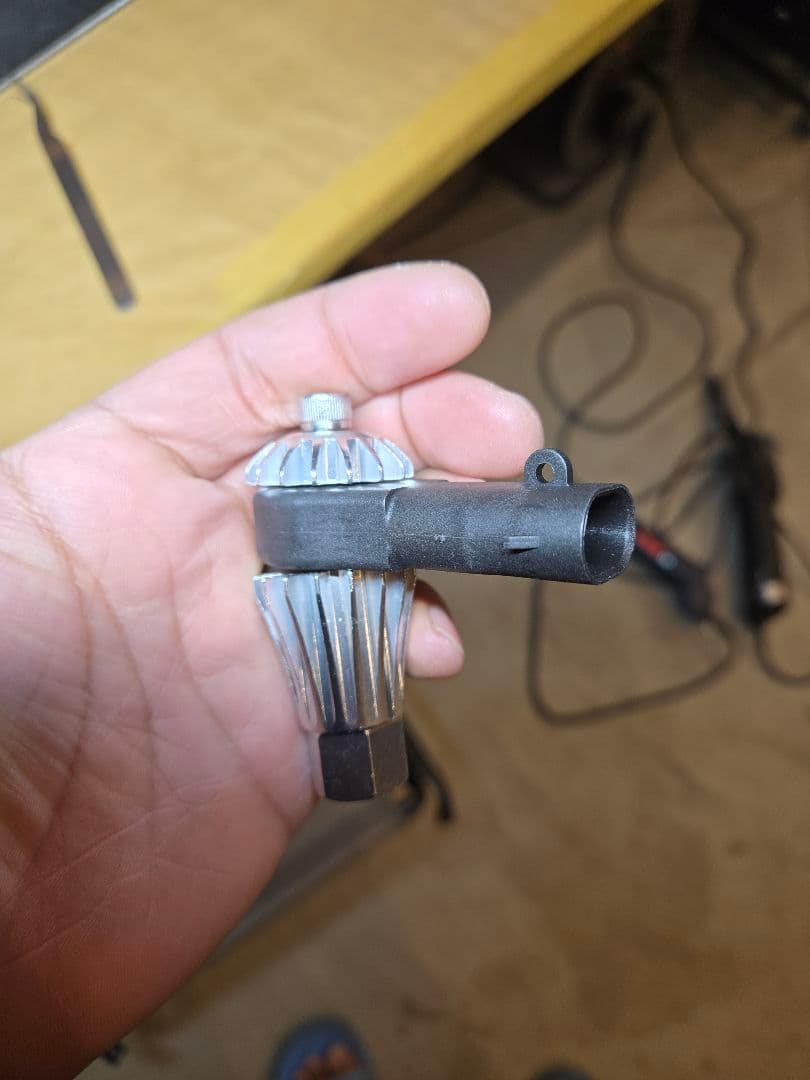 L&L★エスカレード★フロントサスペンション★ショック★アブソーバー★