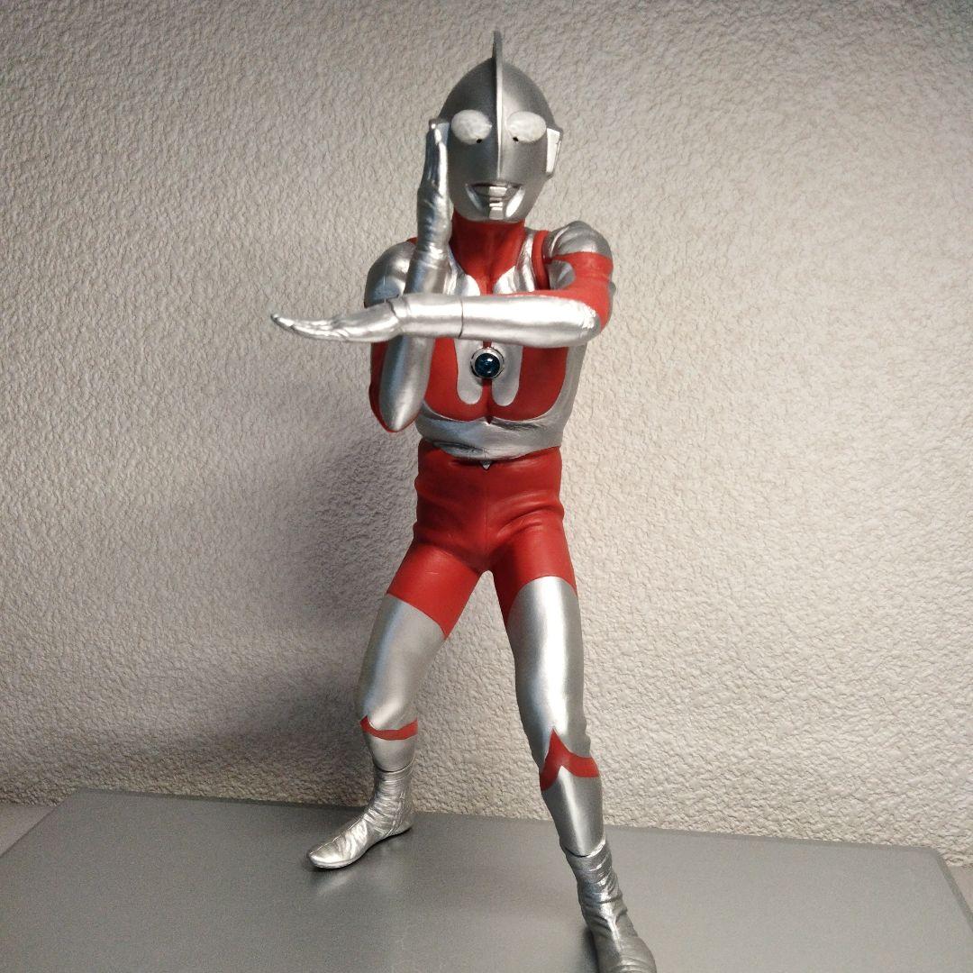 CCPウルトラマン 1/6 Cタイプ スペシウム光線