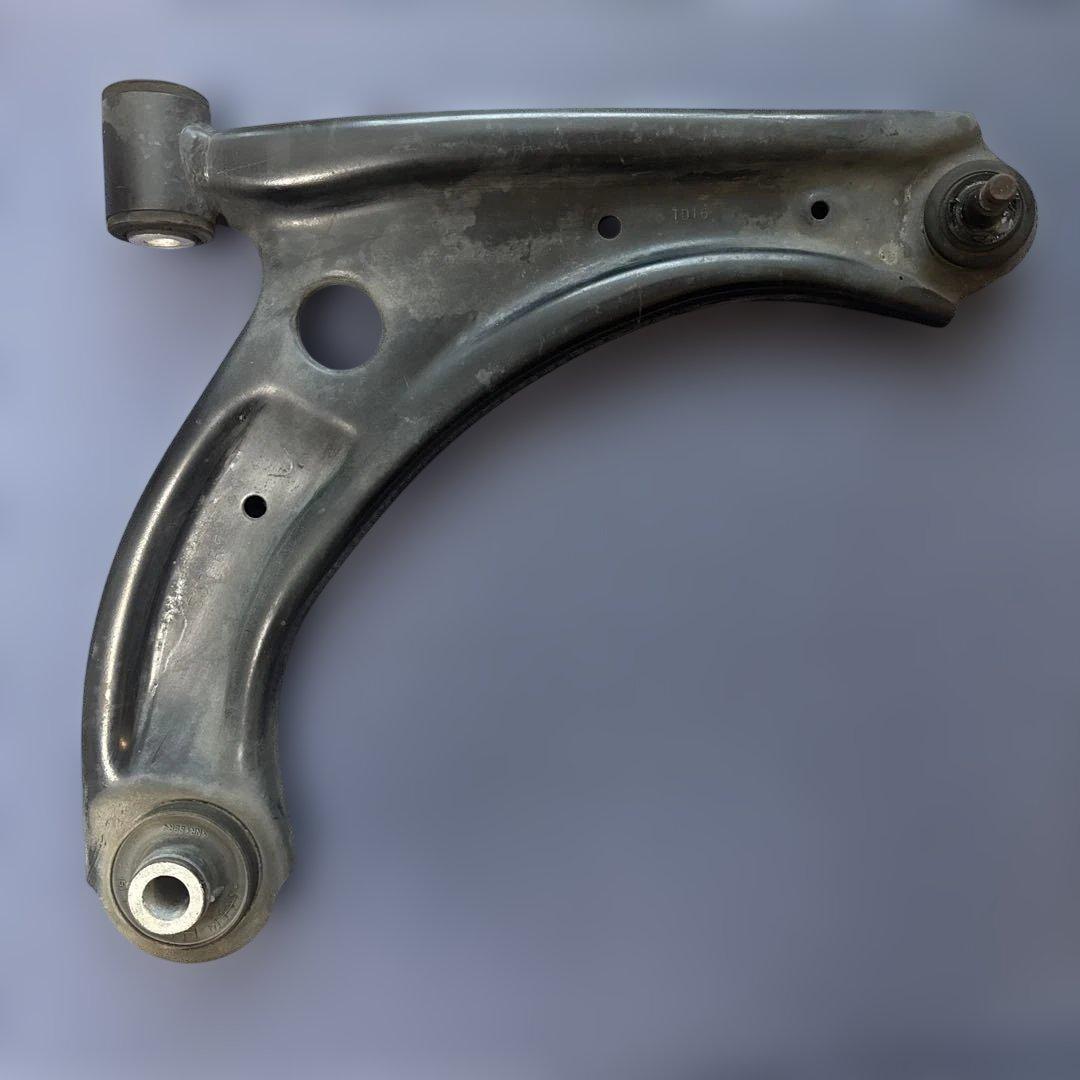 ZC33S スイフトスポーツ 純正フロントロアアーム