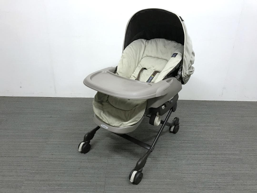 combi ネムリラ bedi 手動タイプ　ハイローチェア