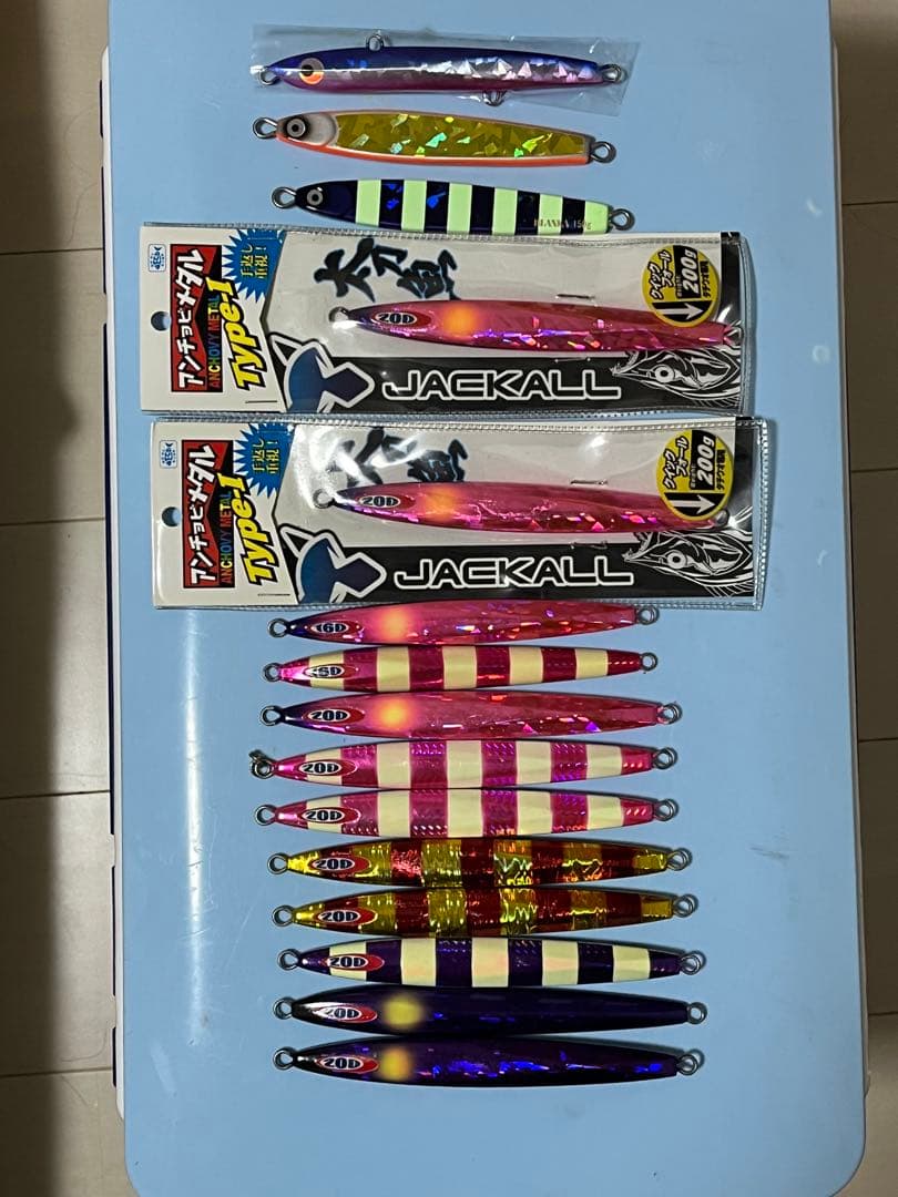 アンチョビメタルの12本セットになります。（おまけジグ3本付き）