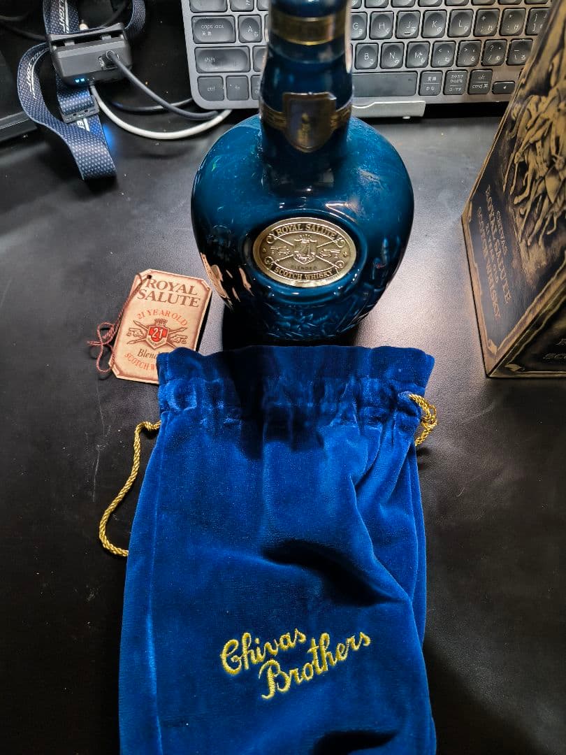 ★未開栓★シーバス・ブラザーズロイヤル・サルート21年700ml★青陶器★箱付き