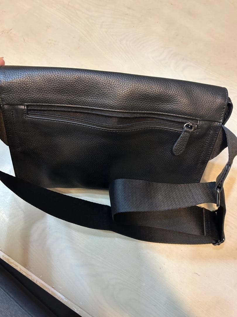 柄ワイドテープショルダーバッグ 本革/軽量470g/ボディバッグ