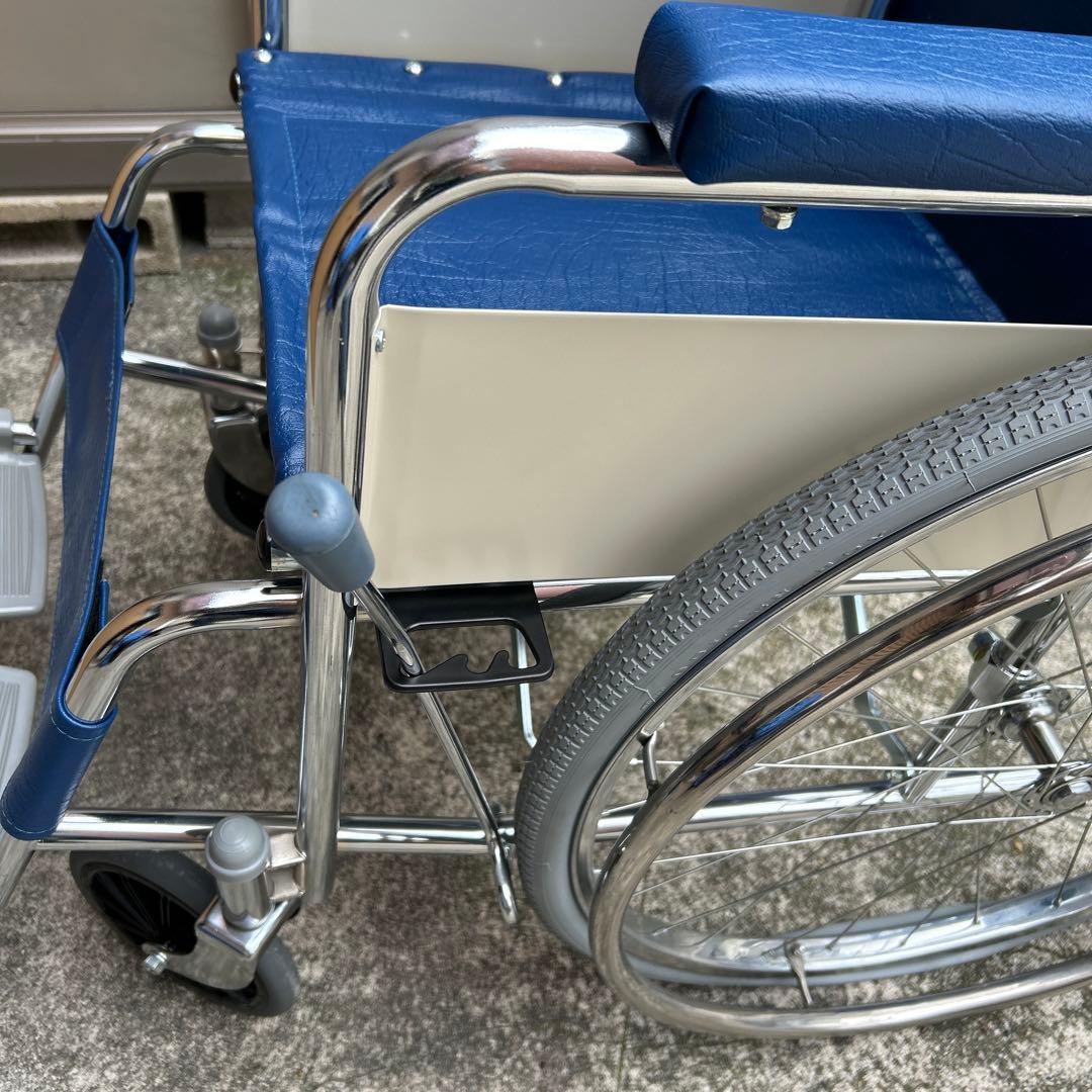 良品　カワムラサイクル　自走式車椅子　KR500 介護用品　折り畳み