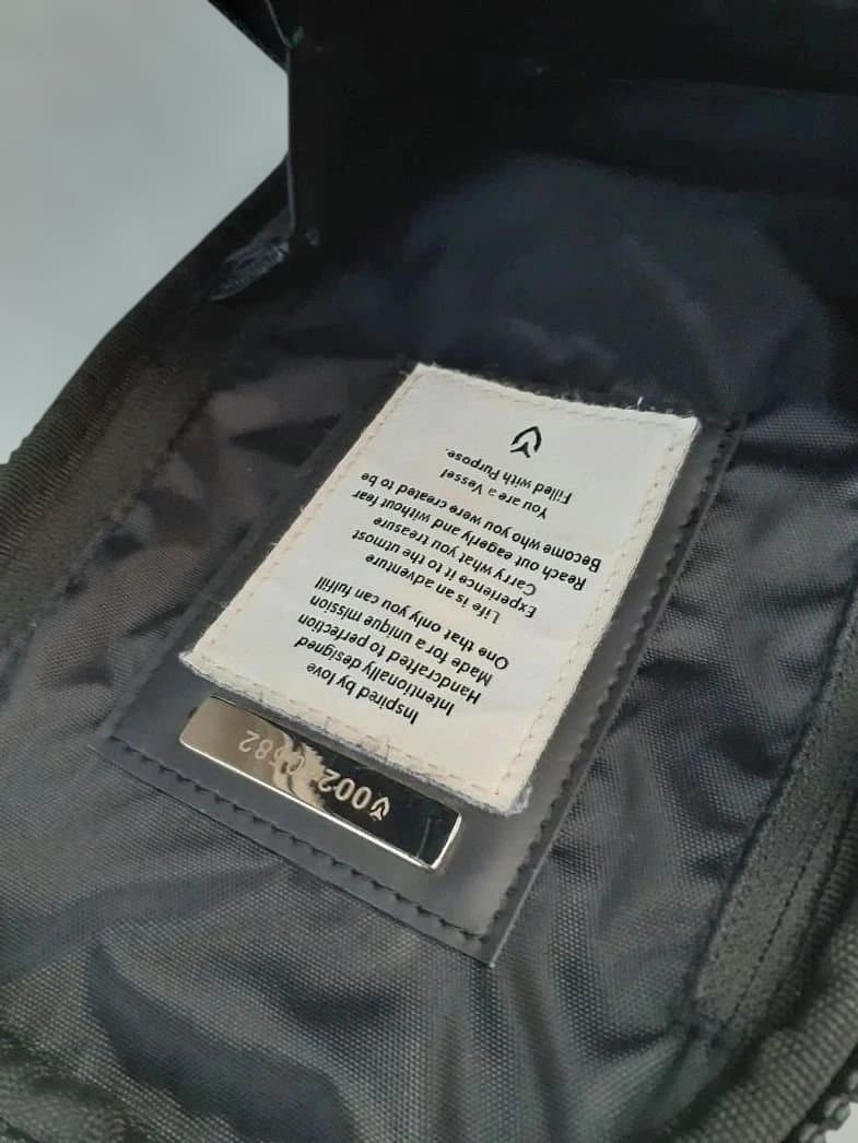 希少カラー　美品　ベゼル　キャディバッグ　VESSEL PLAYER 3.0