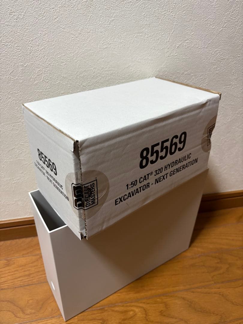 CT200H　CAT 320 1/50 （新品未開封）