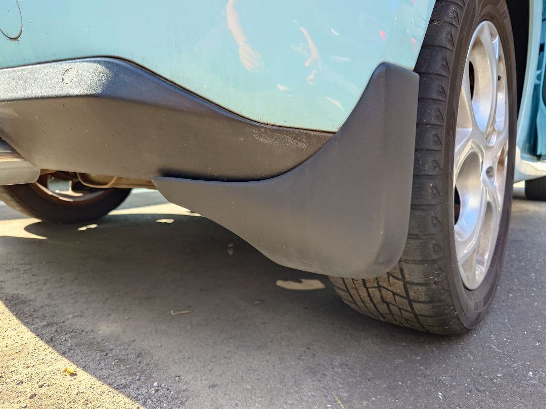 【シトロエン純正】　2代目C3用、マッドガード（リア左右）