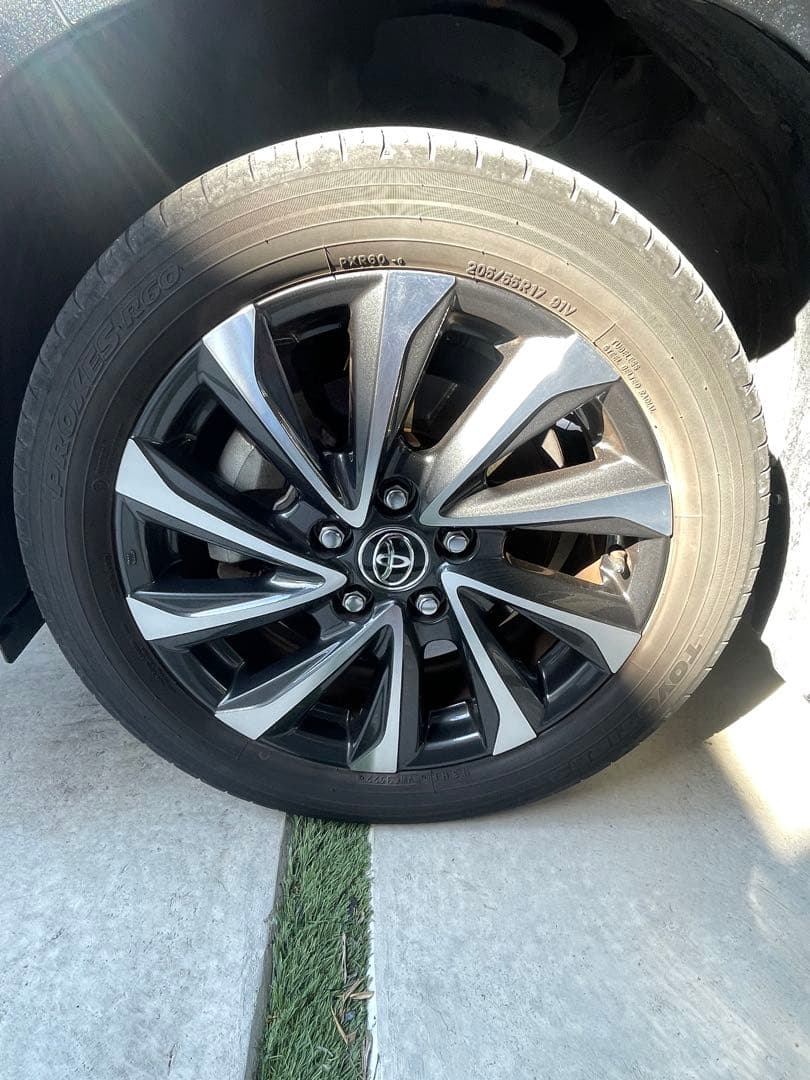 トヨタ 純正　タイヤホイールセット アルミ　１７インチ　①