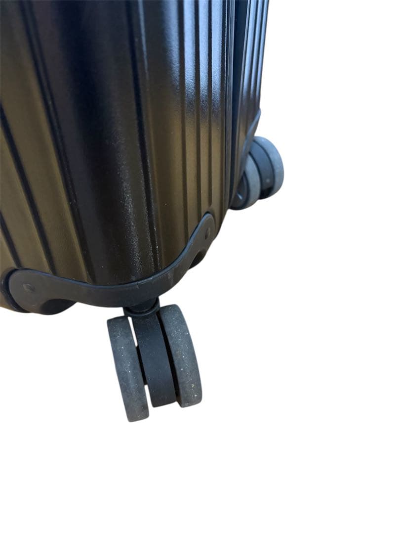 大容量 RIMOWAリモワ サルサ104L 4輪キャリーケース ブラック