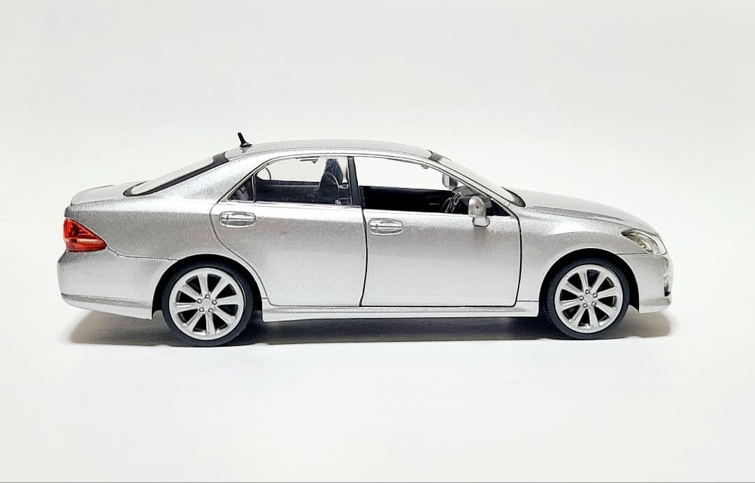 トヨタ 200系クラウンアスリート カラーサンプル