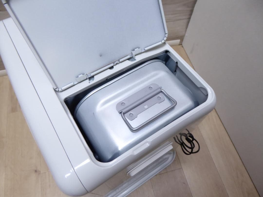 美品 コロナ FH-G3223Y 石油ファンヒーター 9-12畳用　2024年