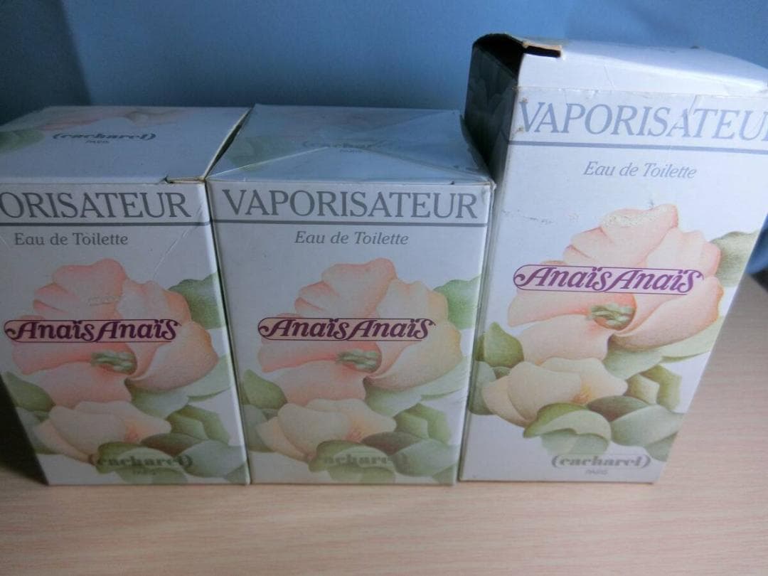50ml未使用3本 キャシャレル アナイスアナイス 香水 CACHAREL 香水