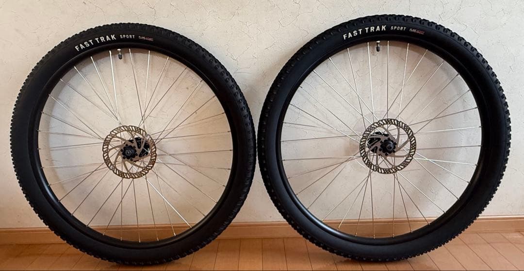 スペシャライズドRockhopperSport 29 2022モデルホイール他