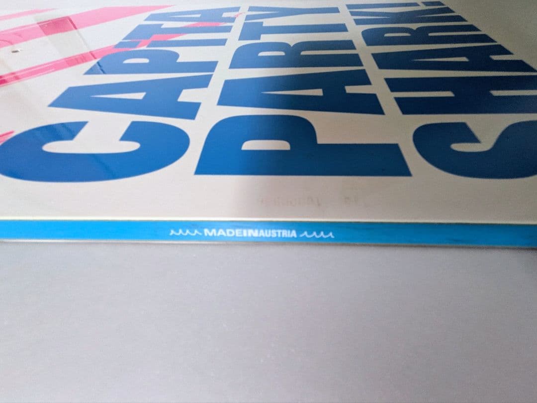 【限定モデル 】CAPITA Party Shark キャピタスノーボード レア