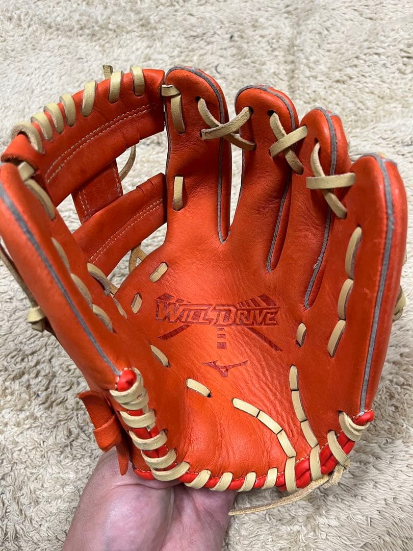 少年　園児から１年生くらい　ミズノ ウィルドライブ 軟式グローブ オレンジ