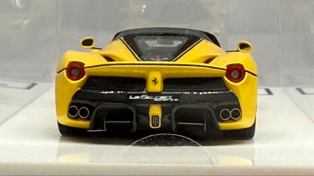 レジン製 1/64 ラ・フェラーリ アペルタ