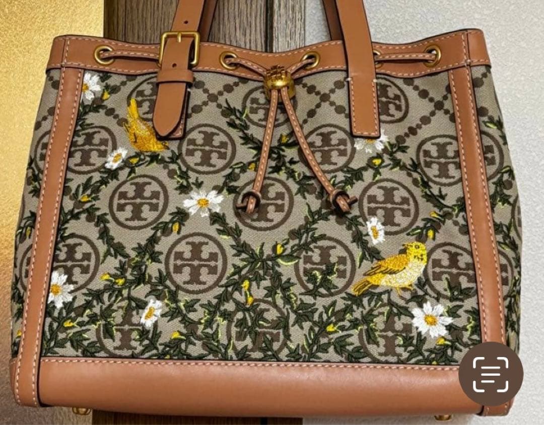 トリーバーチ　フラットシューズ　伊勢丹限定