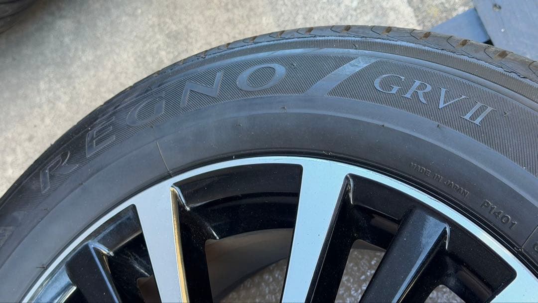 トヨタ エスティマ 50系 純正17インチ 夏タイヤブリヂストン レグノ