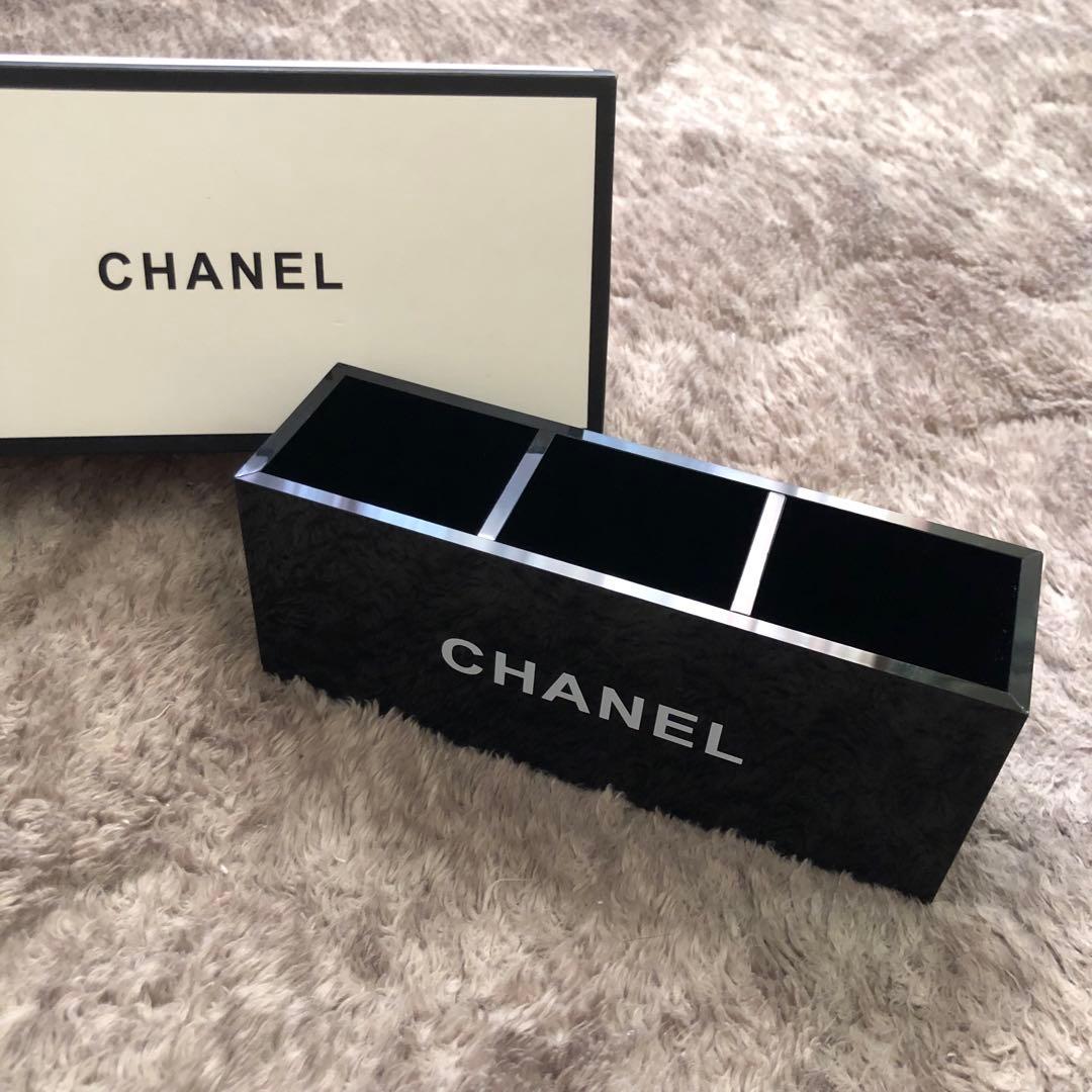 シャネル Chanel アクリル コスメ スタンド