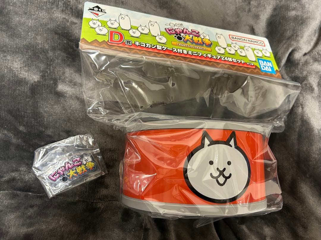 にゃんこ大戦争D賞 ネコカン型ケース付きミニフィギュア24体セット+ロゴアクスタ