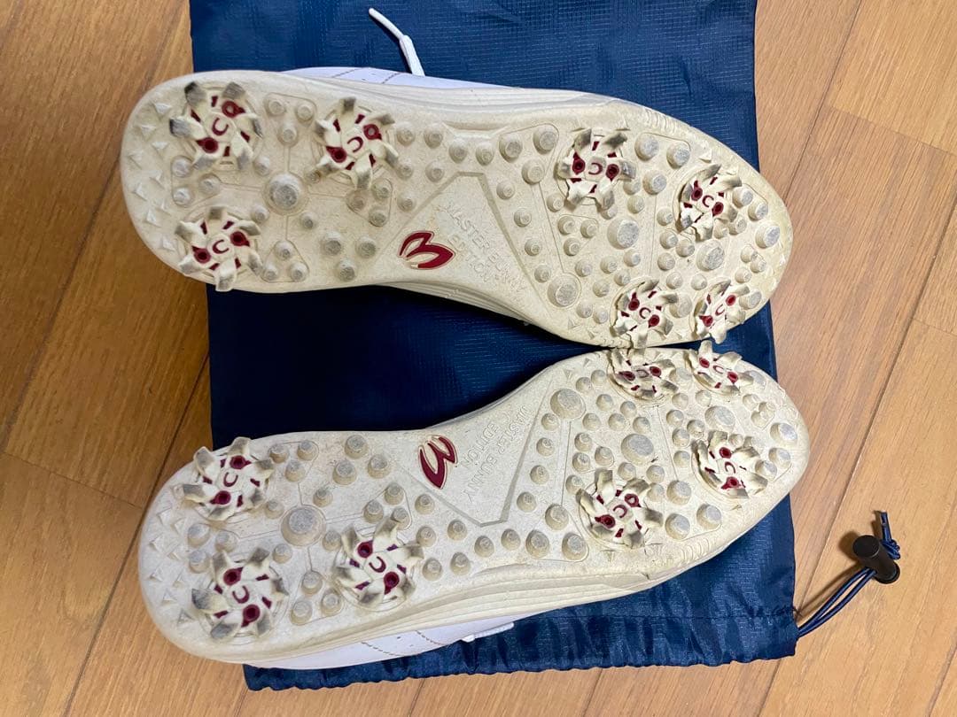 マスターバニー　ゴルフシューズ　23.0