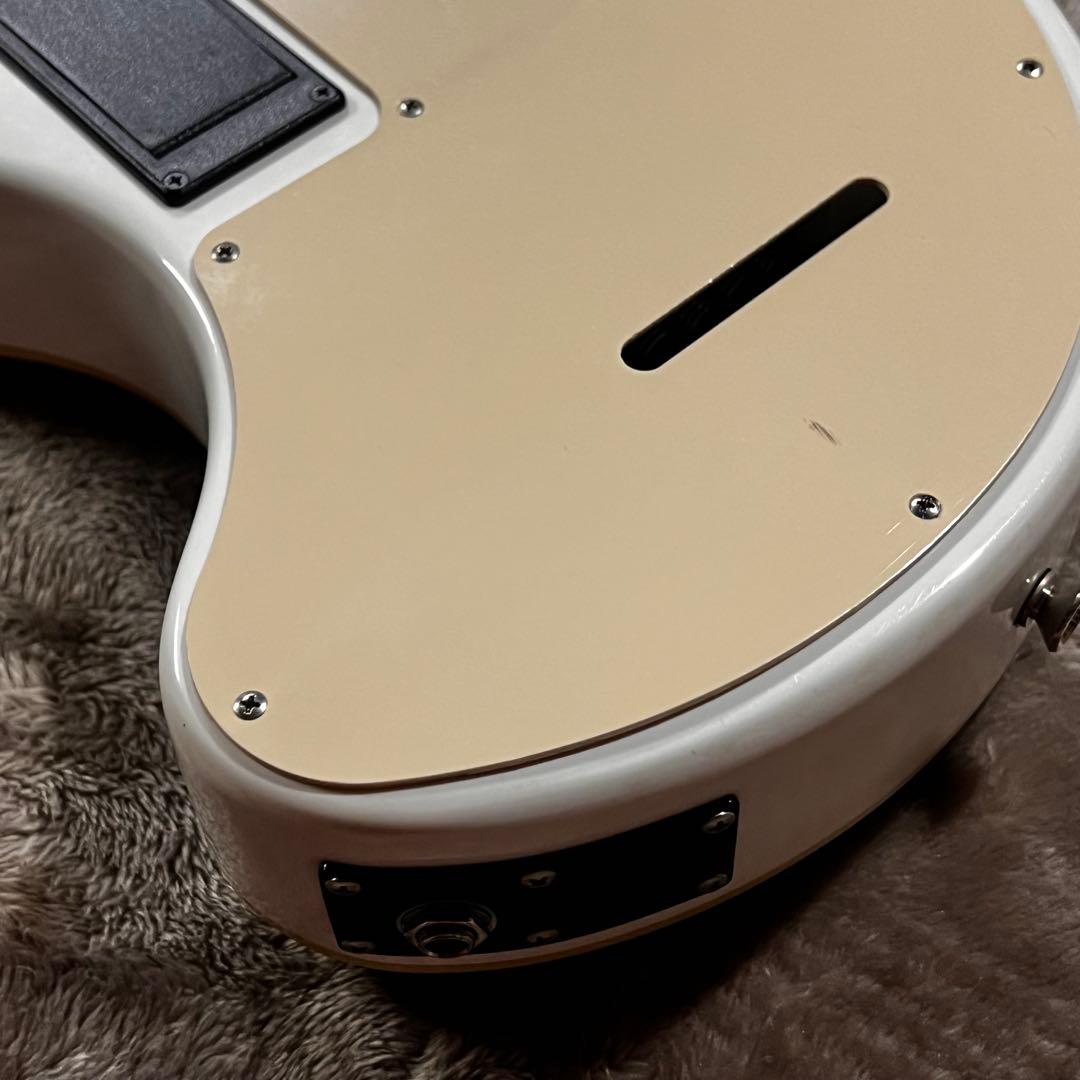 フェルナンデス ZO-3芸達者 アンプ内蔵 ホワイト 管AN