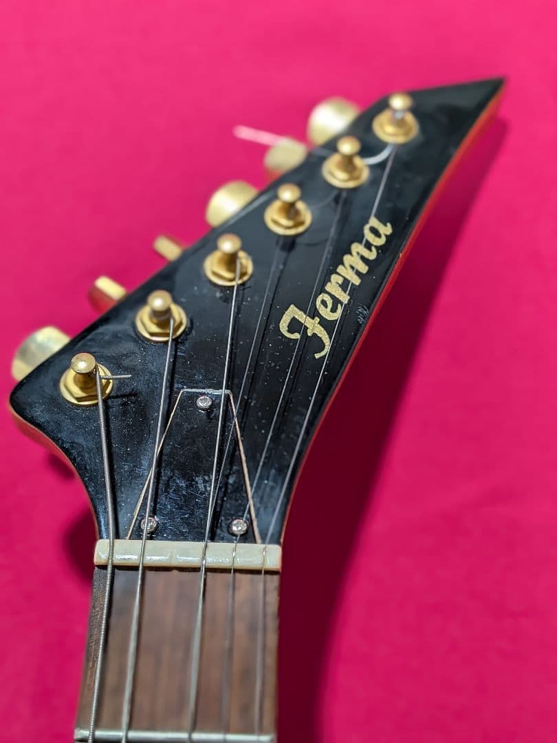 Jemma エレキギター レッド/ブラックトレモロアーム付き