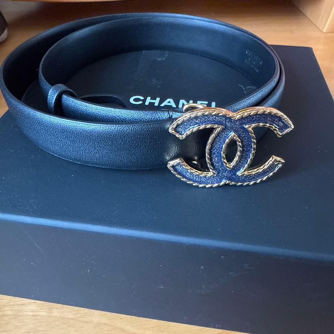 CHANEL 黒レザーベルト CCロゴ