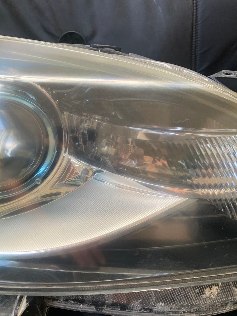 マツダ アクセラ（MAZDA3）純正ヘッドライト 左右セットです。