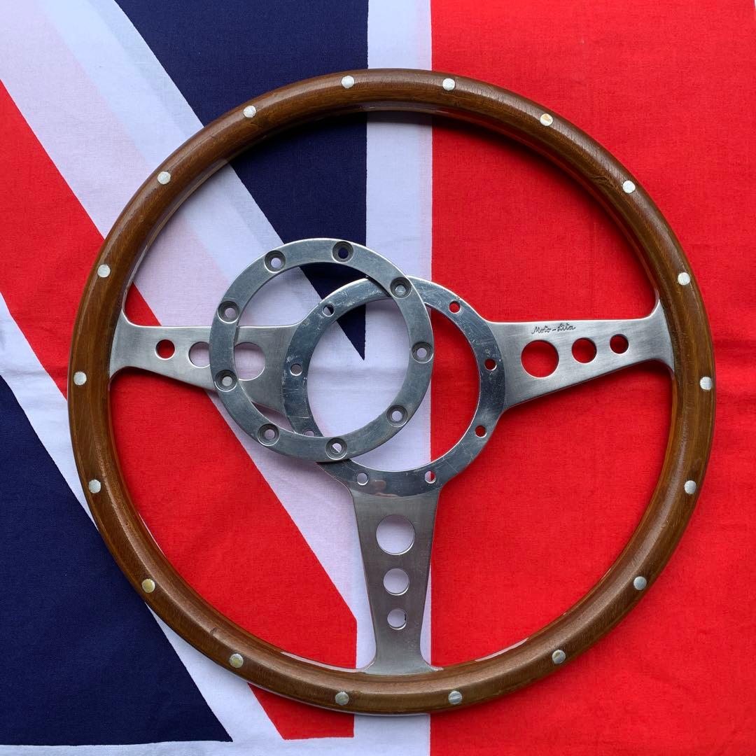 モトリタステアリングホイール