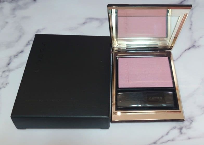 SUQQU メルティングパウダーブラッシュ 105 白空