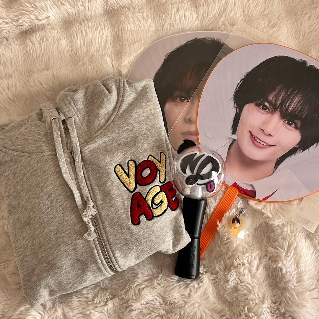 なにわ男子 VoyAGE ペンライト パーカー うちわ 大西流星