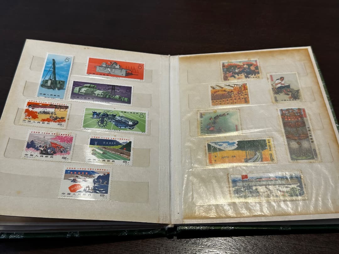 中国の切手　Stamp ALBUM 1974-1976年