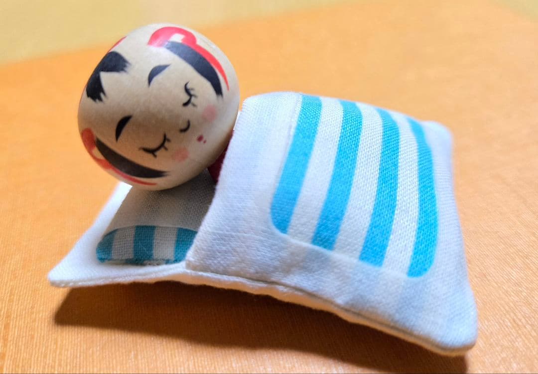 【ミニこけし】鈴木明　お布団&眠りこけし