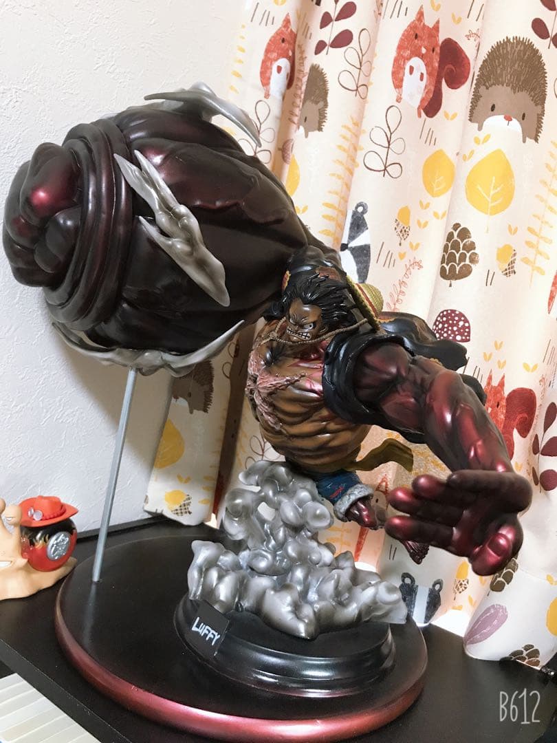 ワンピースフィギュア　リペイントフィギュア