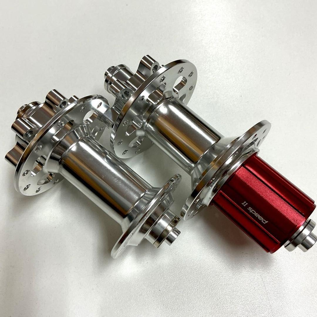 ディスクハブ 100/135mm　シルバー　シマノ11速用　超軽量　未使用新品