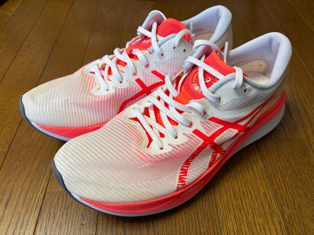 アシックスマジックスピード3 27.0cm ホワイト/レッド